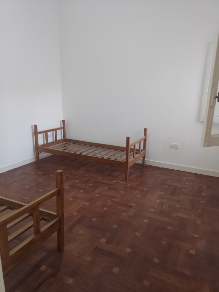 **CHALET EN VENTA EN PRIMERA JUNTA -A DOS CUADRAS DEL HOSPITAL PRIVADO DE COMUNIDAD (HPC)-**