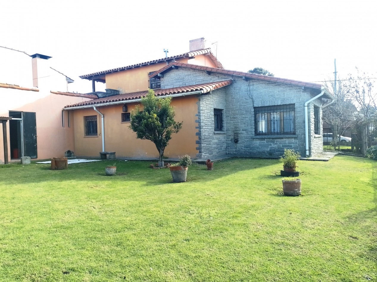 ¡ESCUCHA OFERTAS! **GRAN CHALET ESTILO MARPLATENSE CON DEPENDENCIA EN COLINAS DE PERALTA RAMOS**