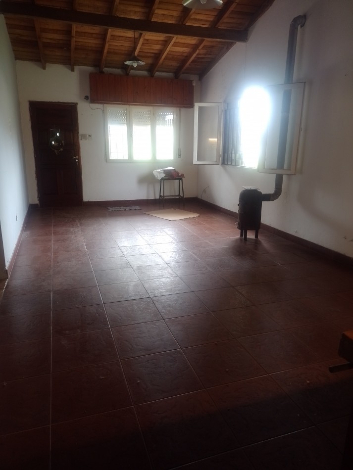 **CASA 3 AMBIENTES EN SAN JACINTO** 