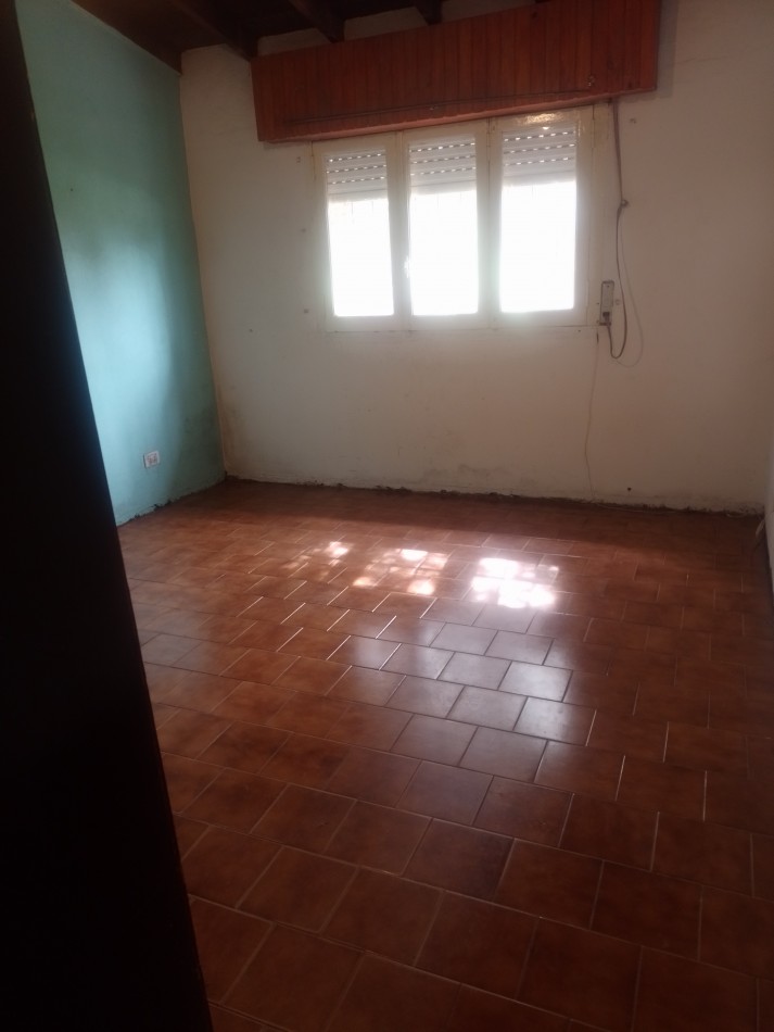 **CASA 3 AMBIENTES EN SAN JACINTO** 