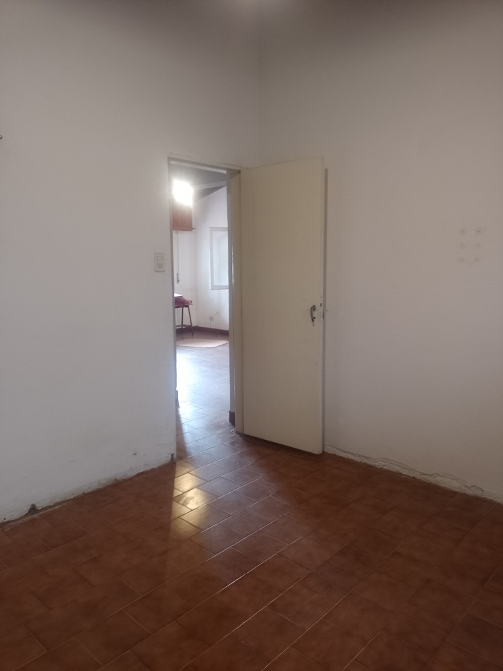 **CASA 3 AMBIENTES EN SAN JACINTO** 