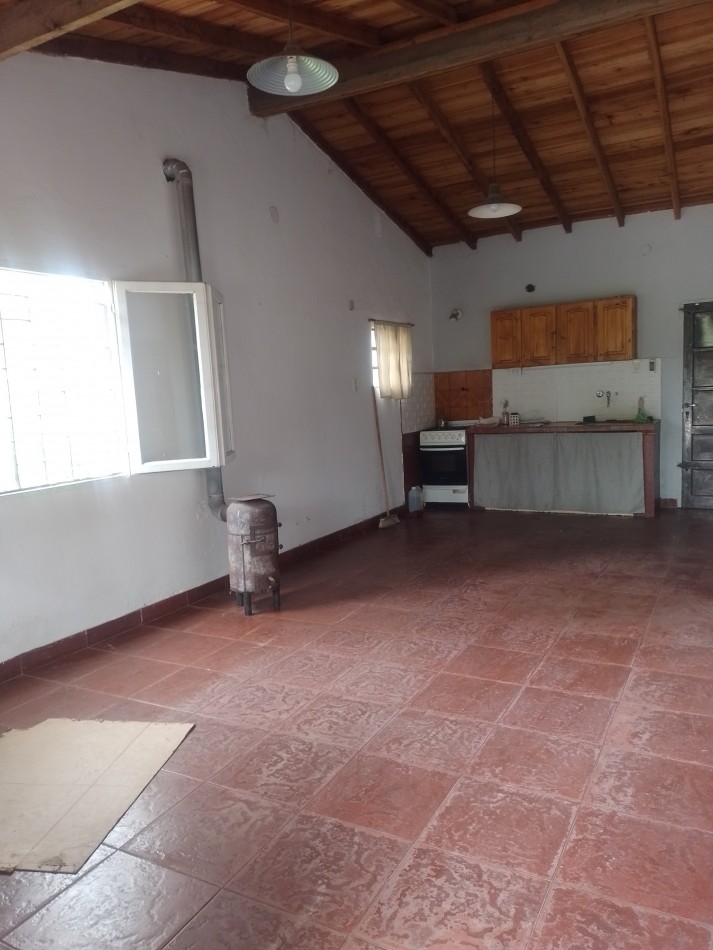 **CASA 3 AMBIENTES EN SAN JACINTO** 