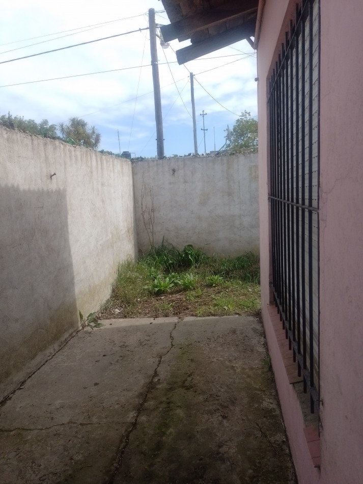 **CASA 3 AMBIENTES EN SAN JACINTO** 