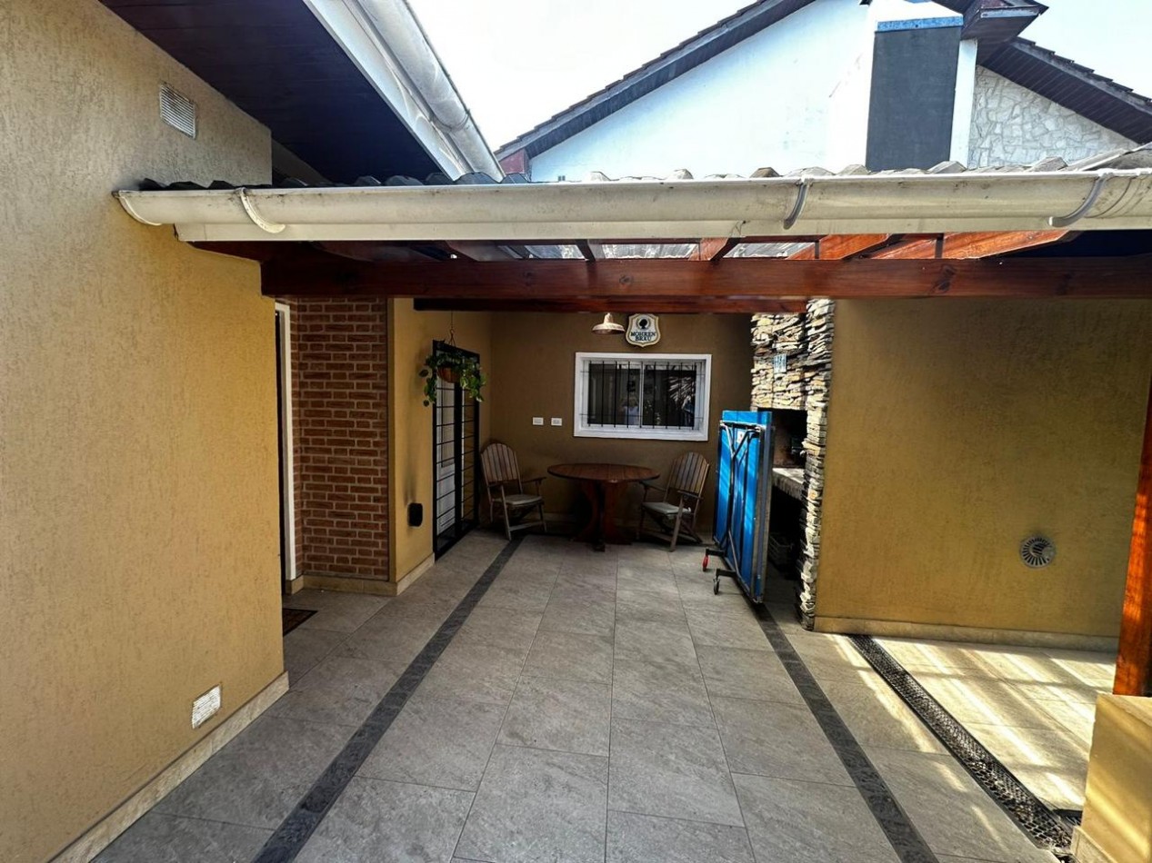 **HERMOSA CASA ¡APTO CREDITO! EN BARRIO CERRITO** 