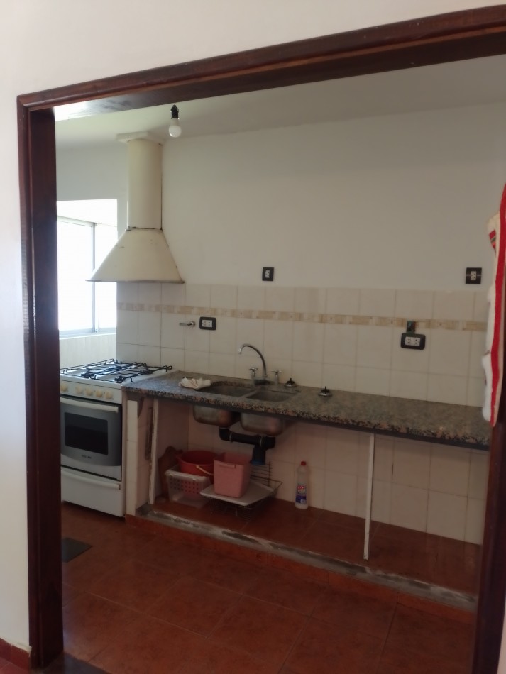 **DEPARTAMENTO 4 AMBIENTES ¡APTO CREDITO! EN BARRIO SANTA RITA**