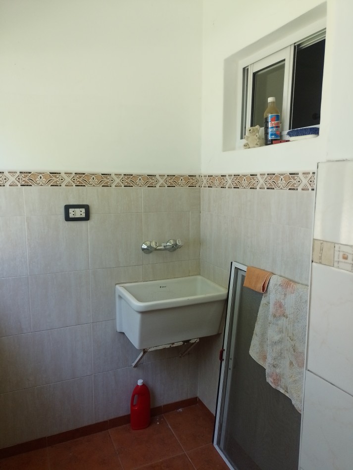 **DEPARTAMENTO 4 AMBIENTES ¡APTO CREDITO! EN BARRIO SANTA RITA**