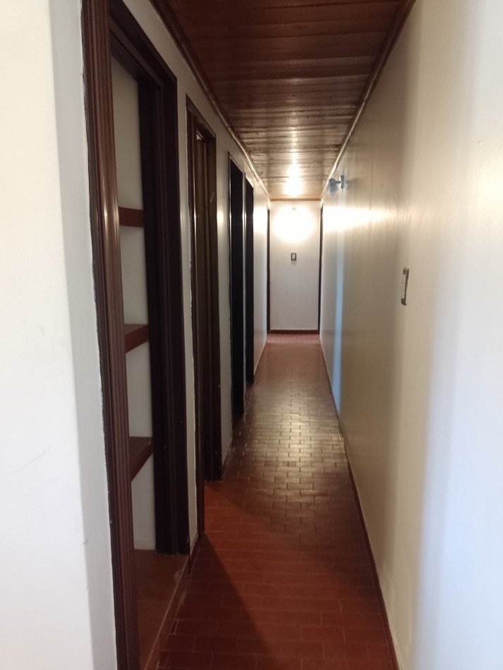 **DEPARTAMENTO 4 AMBIENTES ¡APTO CREDITO! EN BARRIO SANTA RITA**