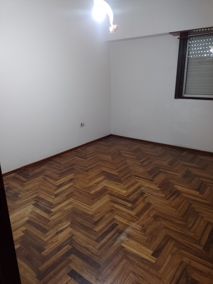 **DEPARTAMENTO 4 AMBIENTES ¡APTO CREDITO! EN BARRIO SANTA RITA**