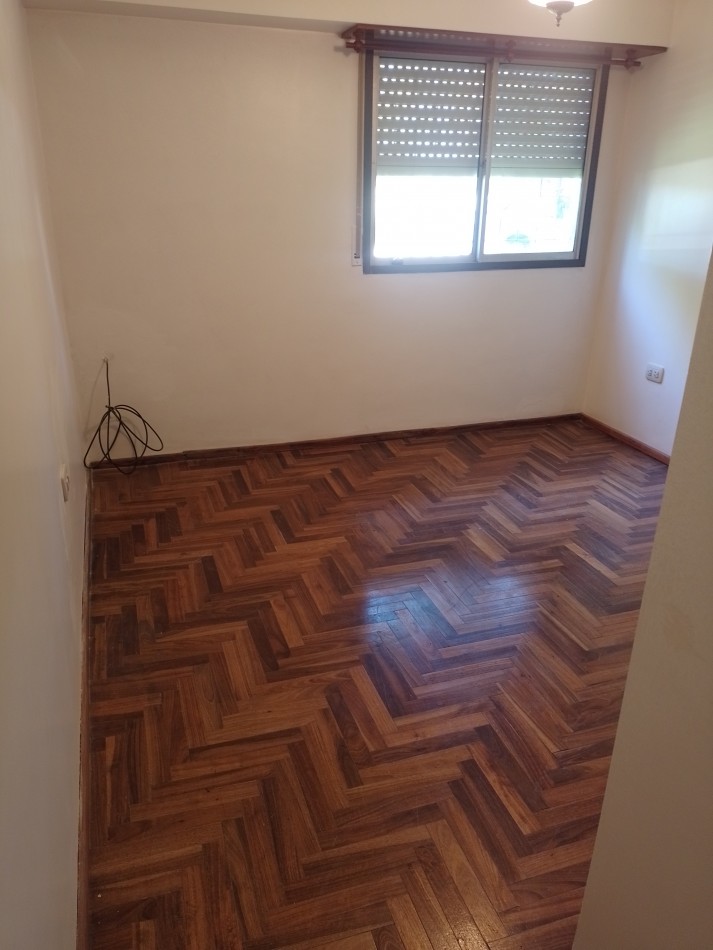 **DEPARTAMENTO 4 AMBIENTES ¡APTO CREDITO! EN BARRIO SANTA RITA**