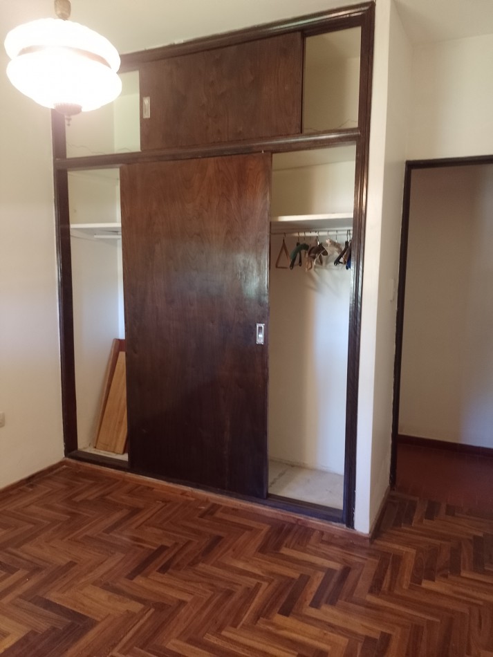 **DEPARTAMENTO 4 AMBIENTES ¡APTO CREDITO! EN BARRIO SANTA RITA**