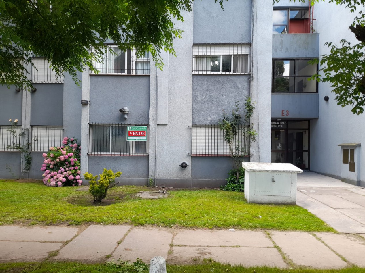 **DEPARTAMENTO 4 AMBIENTES ¡APTO CREDITO! EN BARRIO SANTA RITA**