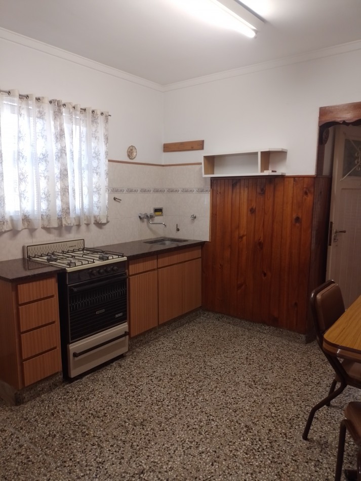 **CASA + DEPARTAMENTO ¡APTO CREDITO! EN BARRIO CORORONEL DORREDO**