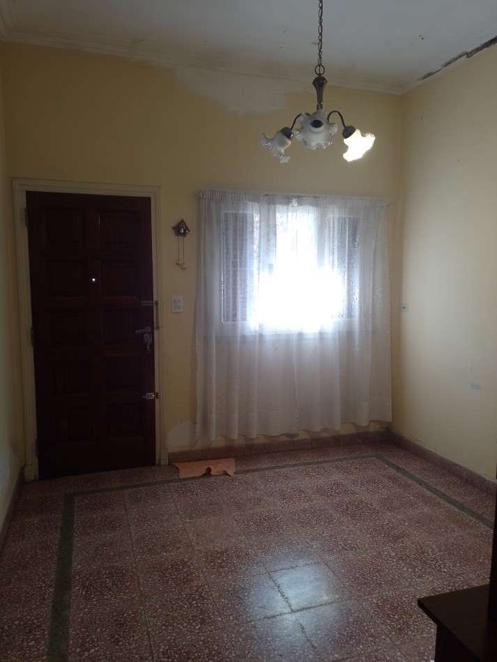 **CASA + DEPARTAMENTO ¡APTO CREDITO! EN BARRIO CORORONEL DORREDO**