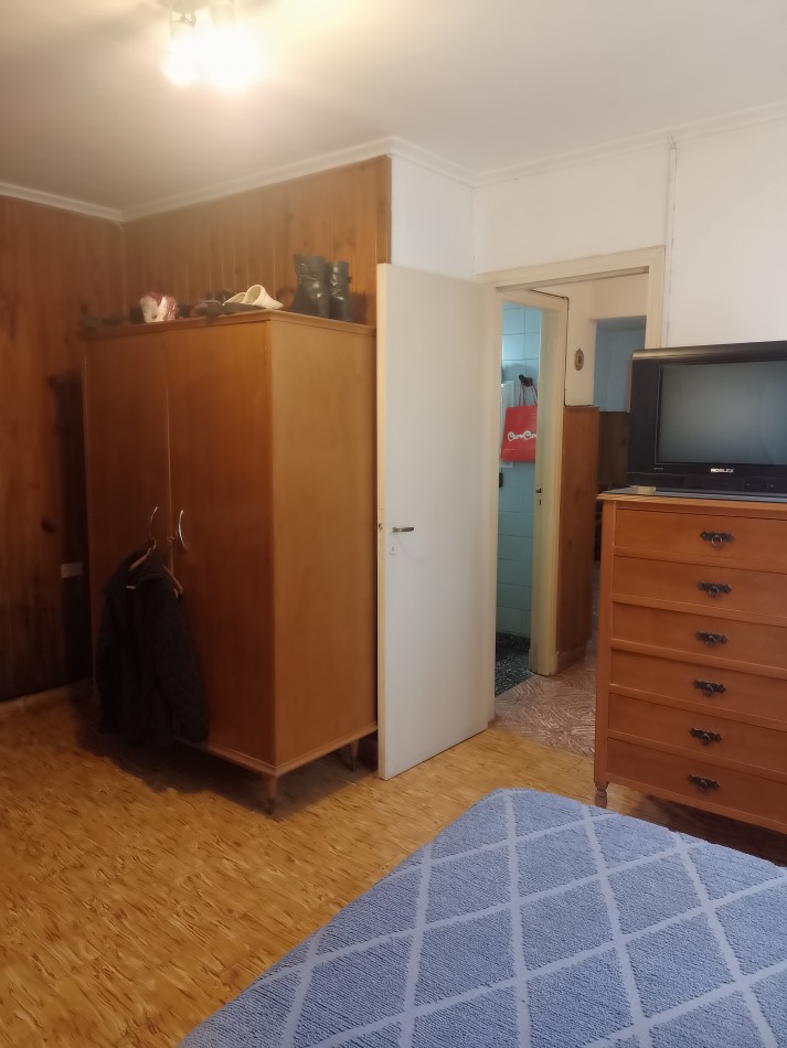 **CASA + DEPARTAMENTO ¡APTO CREDITO! EN BARRIO CORORONEL DORREDO**