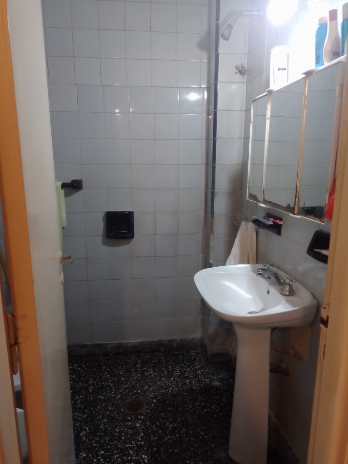 **CASA + DEPARTAMENTO ¡APTO CREDITO! EN BARRIO CORORONEL DORREDO**