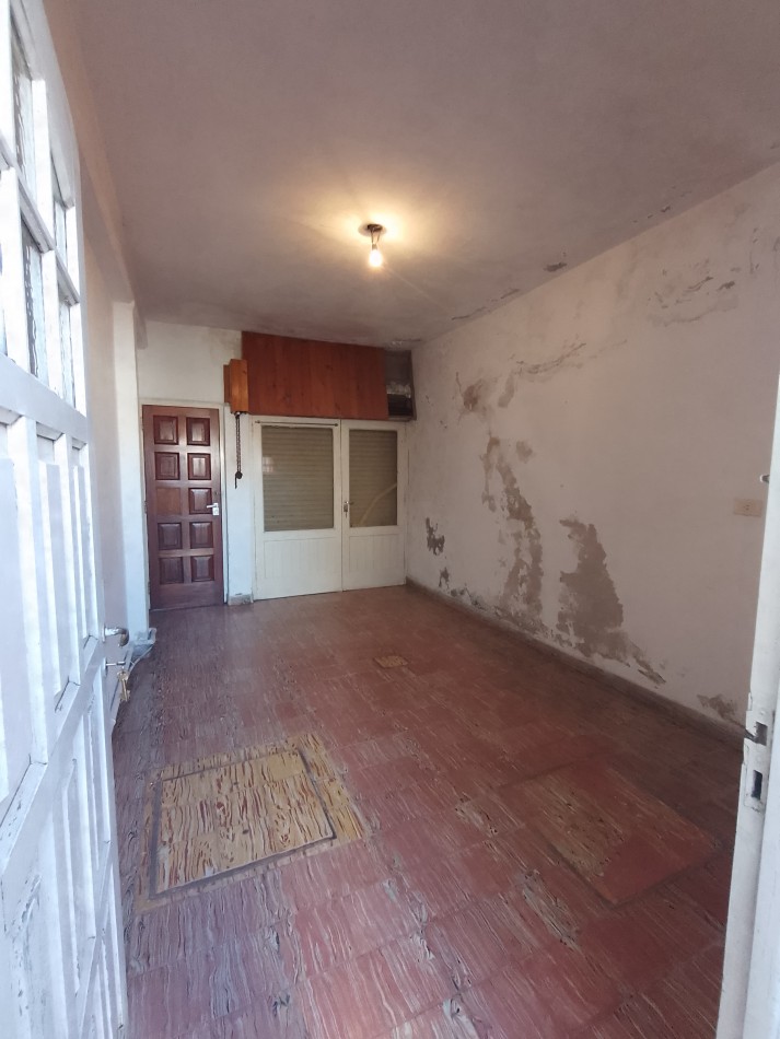 **CASA + DEPARTAMENTO ¡APTO CREDITO! EN BARRIO CORORONEL DORREDO**