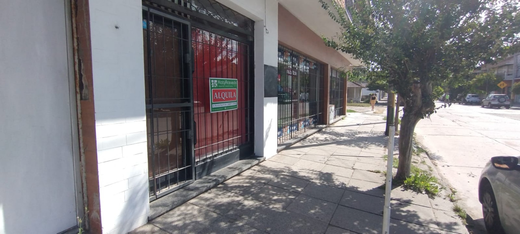 **LOCAL COMERCIAL EN ALQUILER EN BARRIO CERRITO**