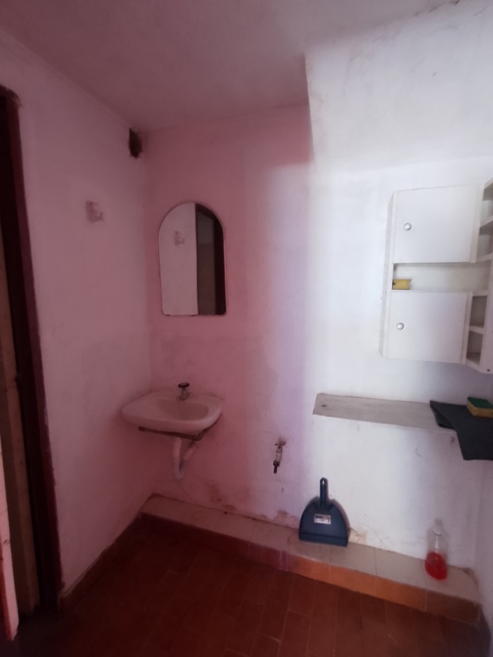 **LOCAL COMERCIAL EN ALQUILER EN BARRIO CERRITO**