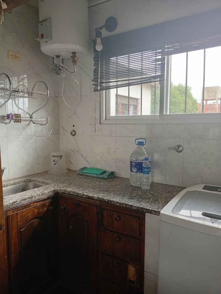 **DEPARTAMENTO 2 AMBIENTES ¡A 1 CUADRA DE LA COSTA! EN ALFAR**