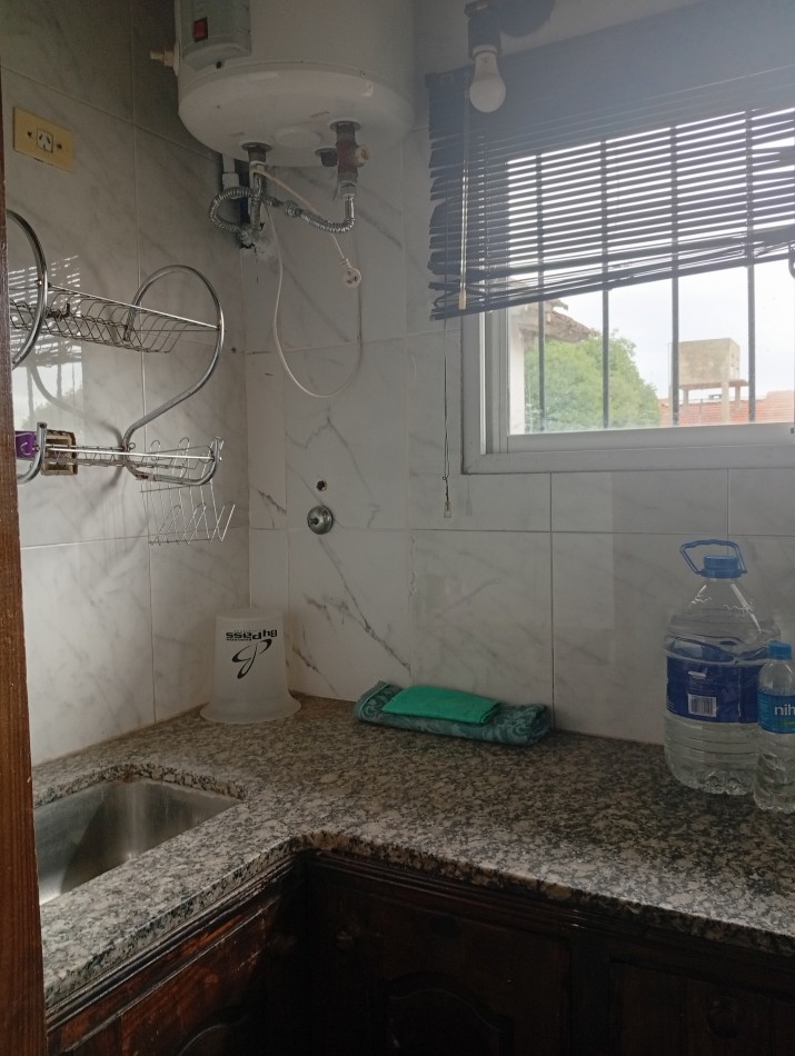 **DEPARTAMENTO 2 AMBIENTES ¡A 1 CUADRA DE LA COSTA! EN ALFAR**