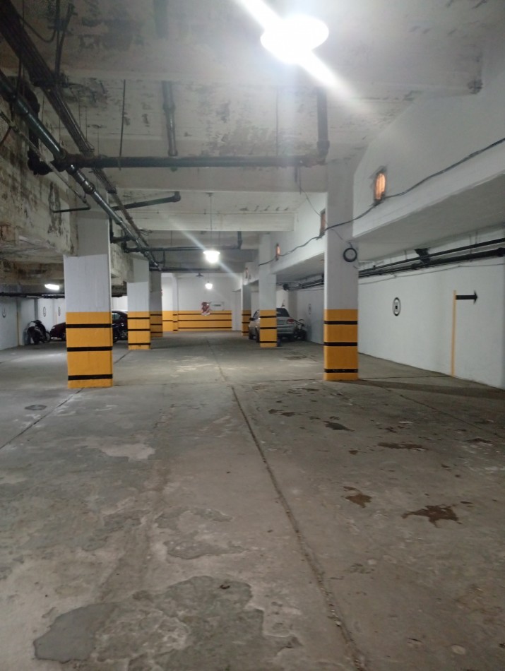 **DEPARTAMENTO 3 AMBIENTES CON COCHERA EN PUNTA MOGOTES, A METROS DE LA COSTA**