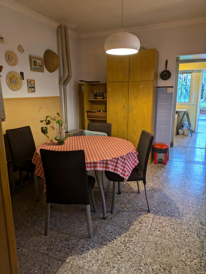 **CHALET EN COLINAS DE PERALTA RAMOS, EXCELENTE UBICACION**