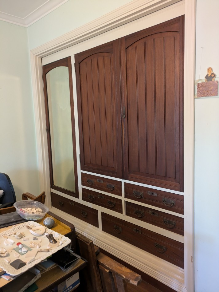 **CHALET EN COLINAS DE PERALTA RAMOS, EXCELENTE UBICACION**