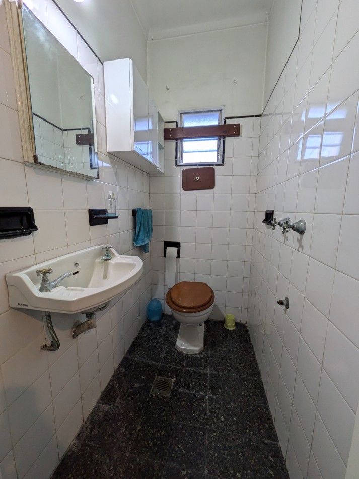 **CHALET EN COLINAS DE PERALTA RAMOS, EXCELENTE UBICACION**