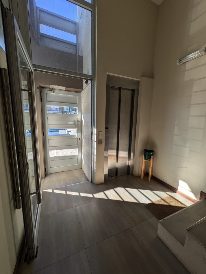 **HERMOSO DEPARTAMENTO MODERNO ¡APTO CREDITO! EN BARRIO JURAMENTO SOBRE AV. FORTUNATO DE LA PLAZA**