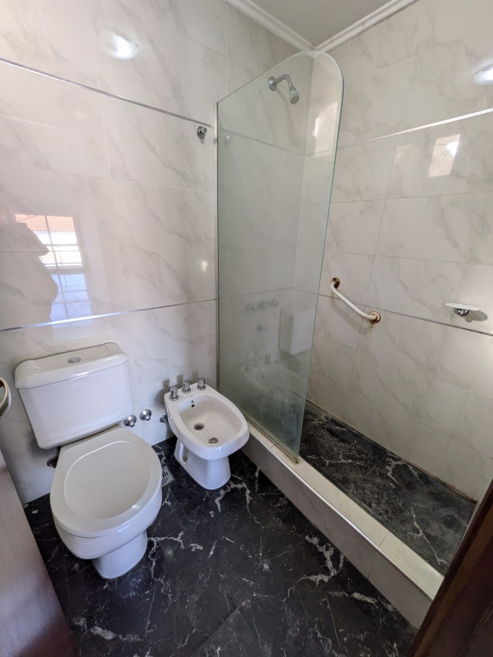 **HERMOSO DEPARTAMENTO MODERNO ¡APTO CREDITO! EN BARRIO JURAMENTO SOBRE AV. FORTUNATO DE LA PLAZA**