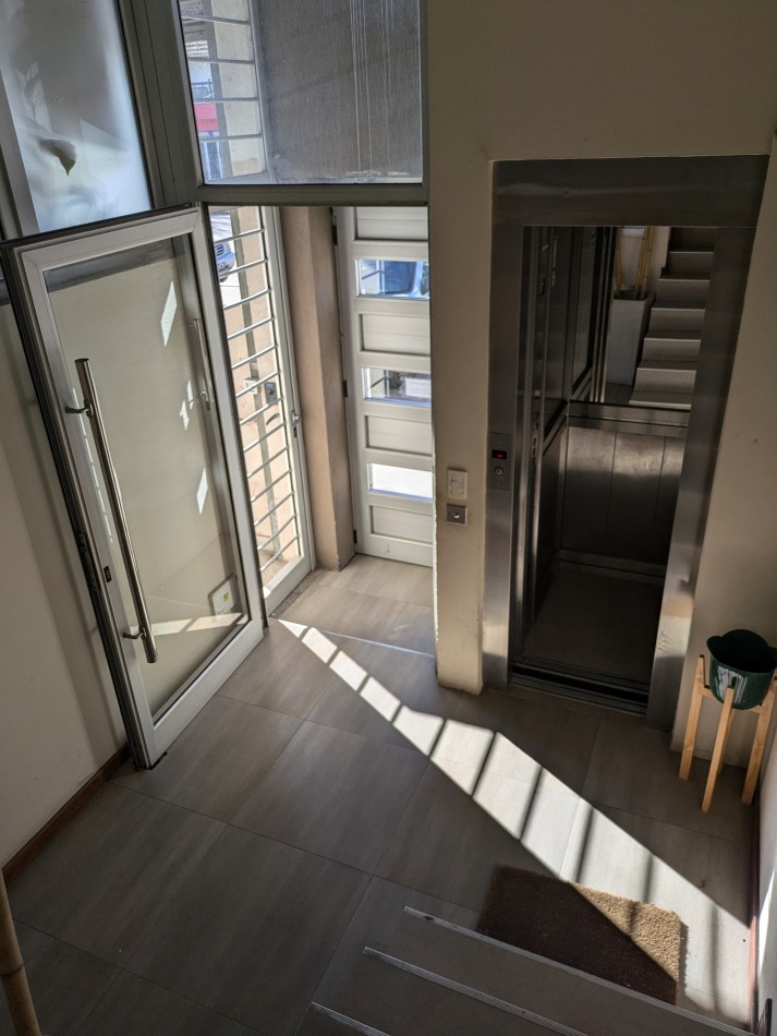 **HERMOSO DEPARTAMENTO MODERNO ¡APTO CREDITO! EN BARRIO JURAMENTO SOBRE AV. FORTUNATO DE LA PLAZA**
