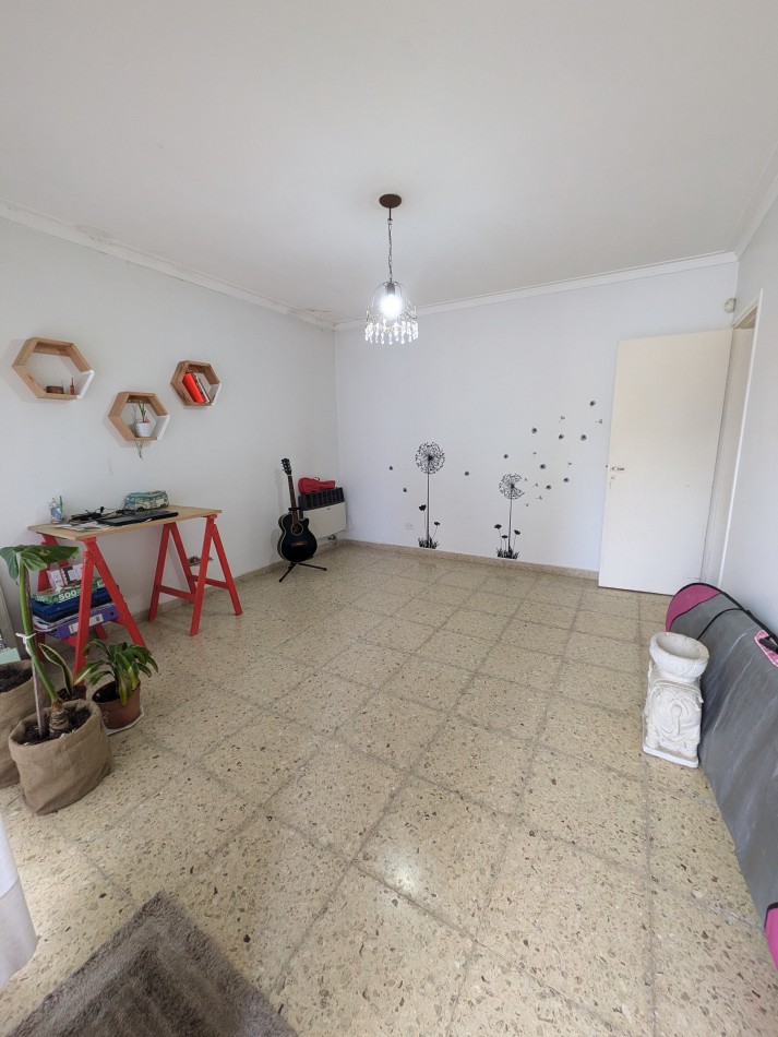 **CHALET CON GRAN PARQUE EN PUNTA MOGOTES**