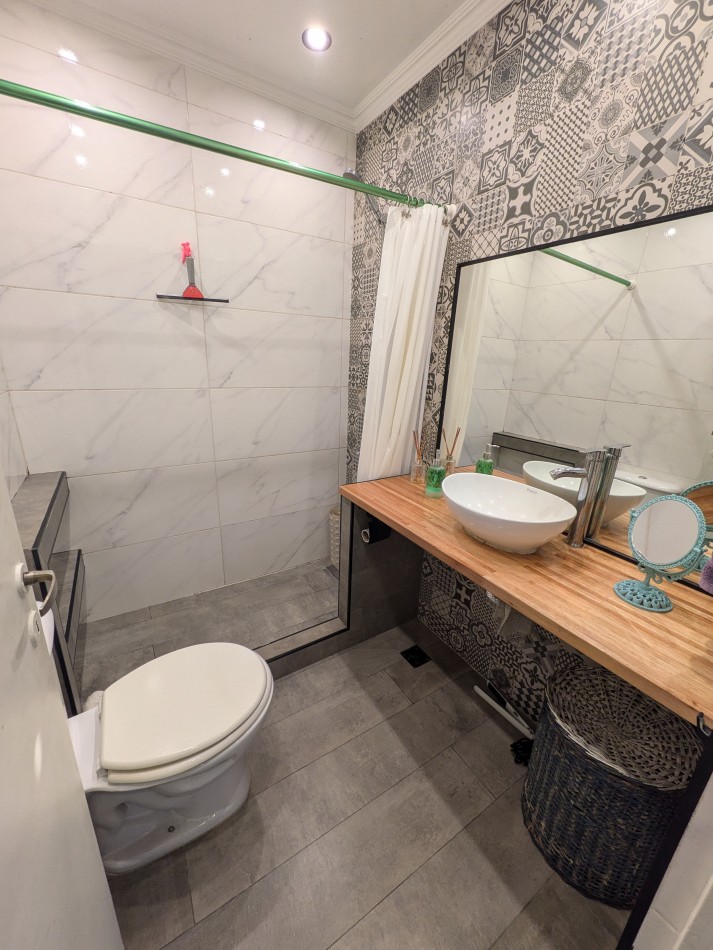 **CHALET CON GRAN PARQUE EN PUNTA MOGOTES**