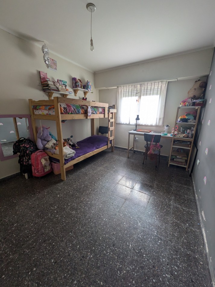 **CHALET CON GRAN PARQUE EN PUNTA MOGOTES**