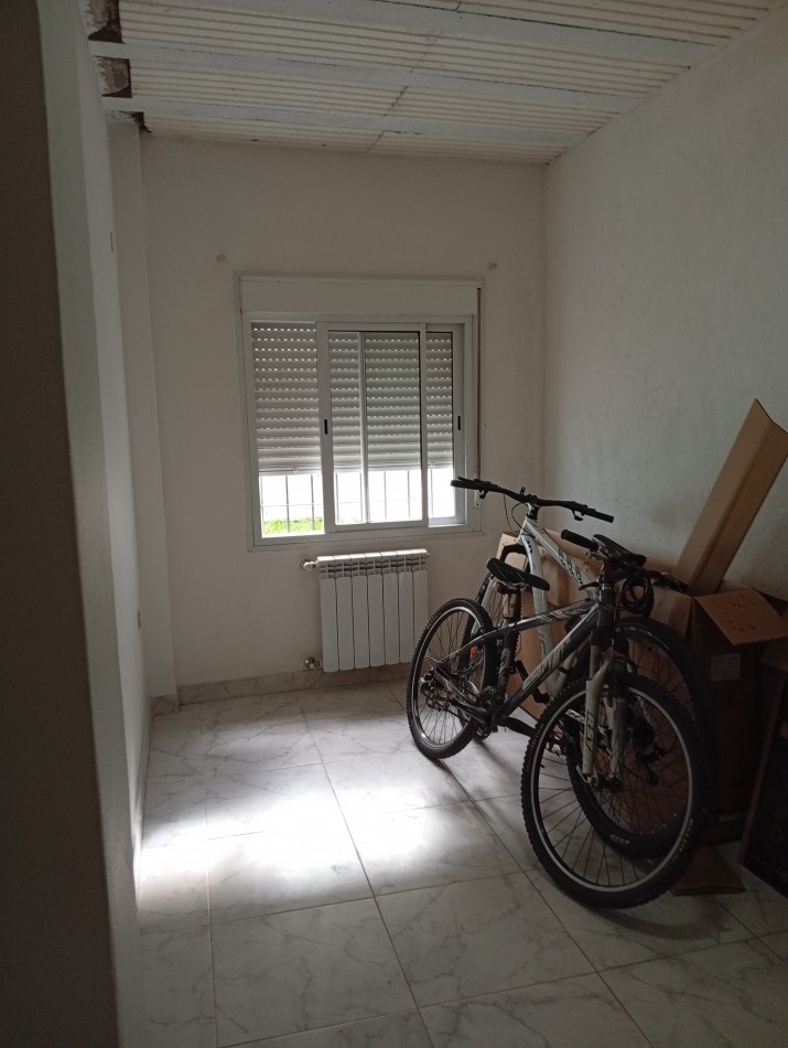**CASA EN BARRIO TERMAS HUINCO**