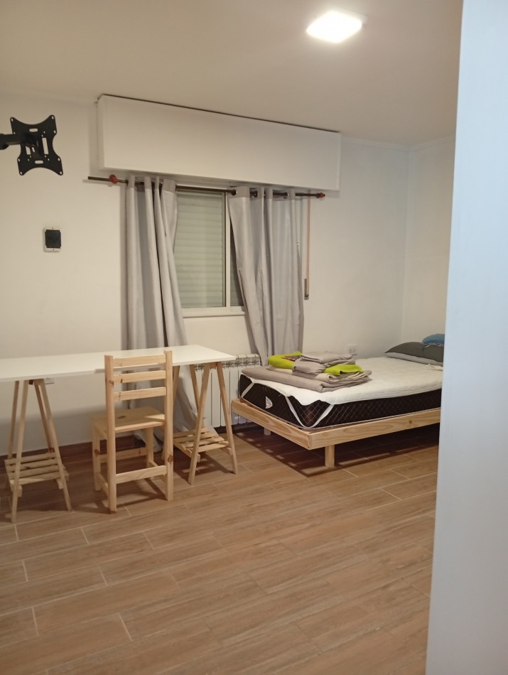 **CASA EN BARRIO TERMAS HUINCO**