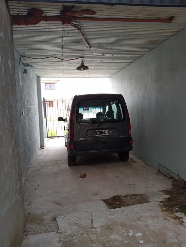 **CASA EN BARRIO TERMAS HUINCO**