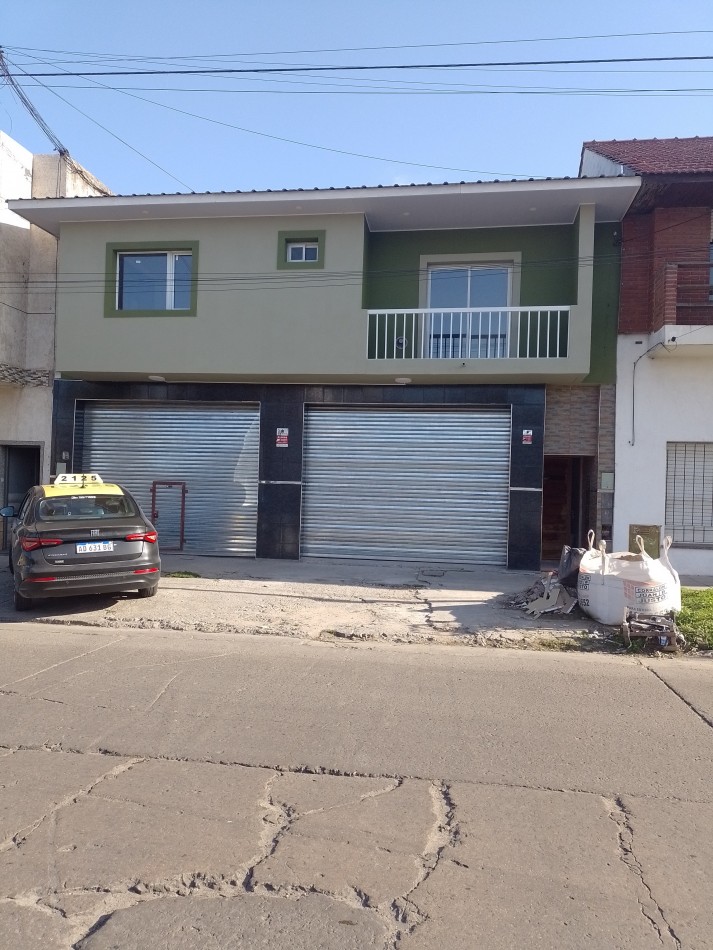 **ALQUILER 24 MESES / DEPARTAMENTO 3 AMBIENTES SEMINUEVO EN BARRIO LOURDES**