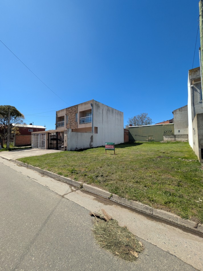 **TERRENO EN VENTA EN COLINAS DE PERALTA RAMOS, A METROS DE AV. FORTUNATO DE LA PLAZA**