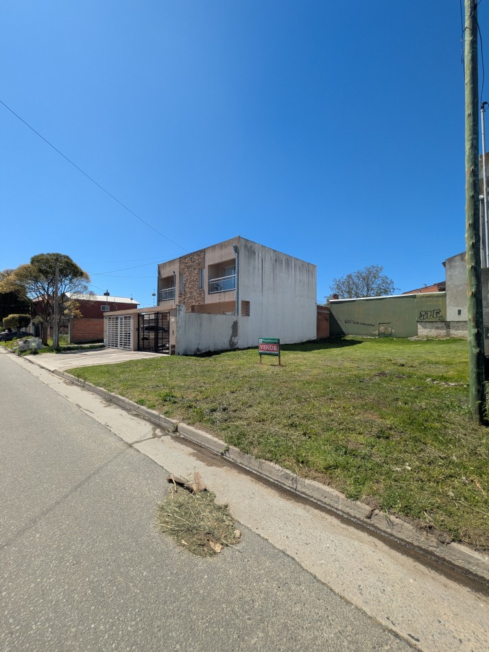 **TERRENO EN VENTA EN COLINAS DE PERALTA RAMOS, A METROS DE AV. FORTUNATO DE LA PLAZA**