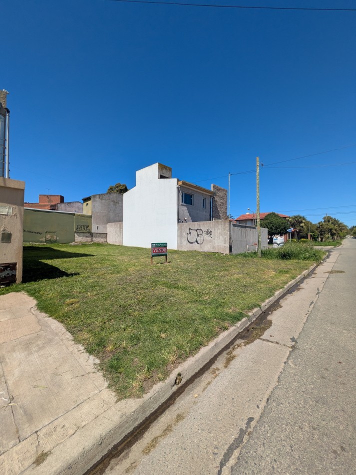 **TERRENO EN VENTA EN COLINAS DE PERALTA RAMOS, A METROS DE AV. FORTUNATO DE LA PLAZA**