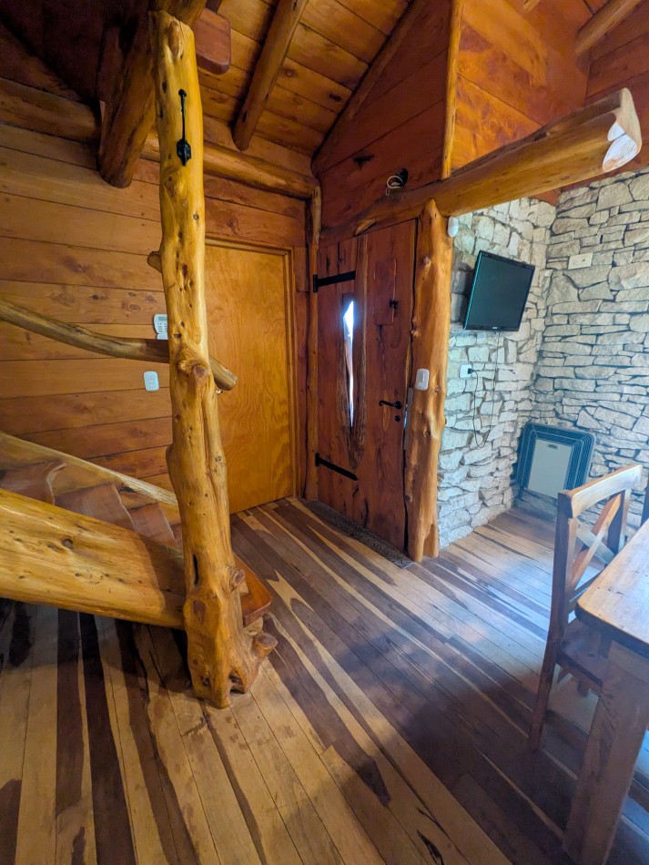 **HERMOSA CABAÑA EN ALQUILER EN BOSQUE PERALTA RAMOS**