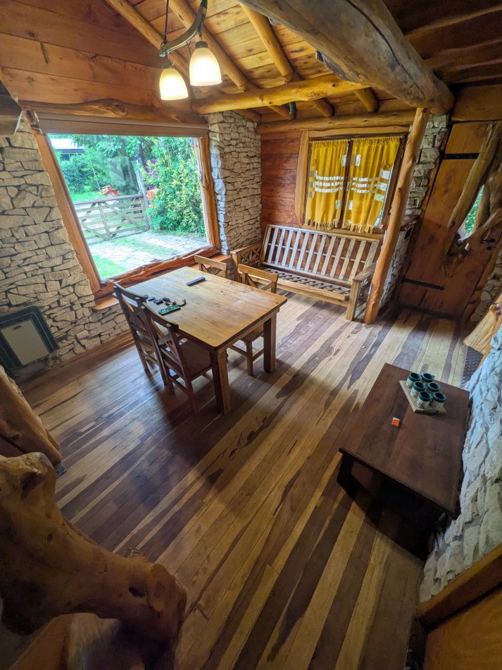 **HERMOSA CABAÑA EN ALQUILER EN BOSQUE PERALTA RAMOS**