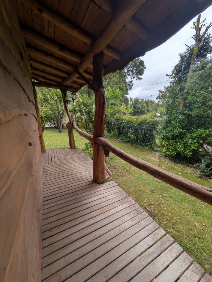 **HERMOSA CABAÑA EN ALQUILER EN BOSQUE PERALTA RAMOS**