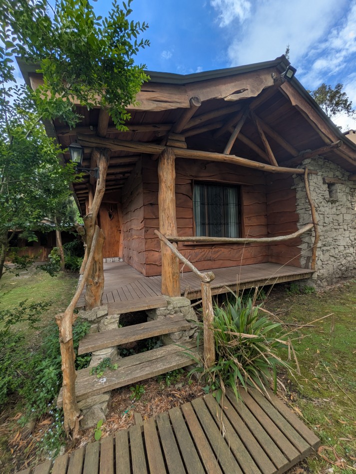 **HERMOSA CABAÑA EN ALQUILER EN BOSQUE PERALTA RAMOS**