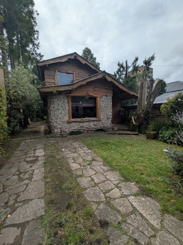 **HERMOSA CABAÑA 4 AMBIENTES EN VENTA EN BOSQUE PERALTA RAMOS**