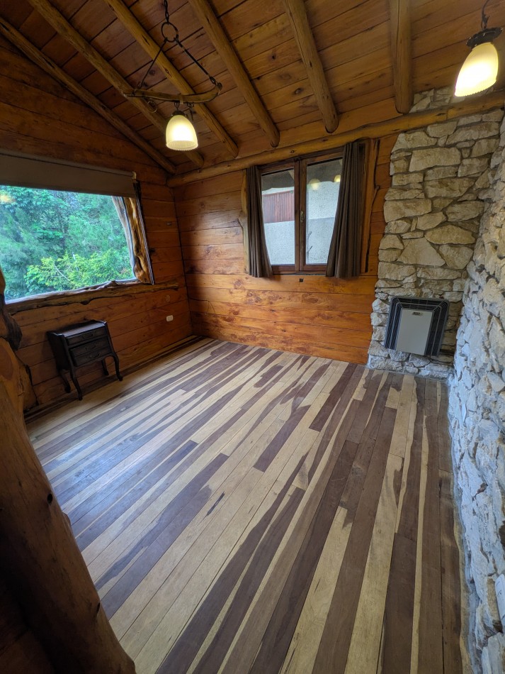 **HERMOSA CABAÑA 4 AMBIENTES EN VENTA EN BOSQUE PERALTA RAMOS**