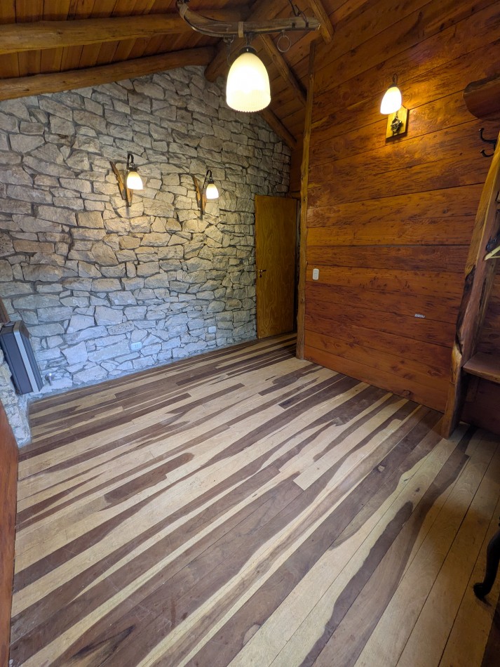 **HERMOSA CABAÑA 4 AMBIENTES EN VENTA EN BOSQUE PERALTA RAMOS**