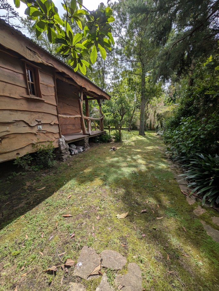 **HERMOSA CABAÑA 4 AMBIENTES EN VENTA EN BOSQUE PERALTA RAMOS**