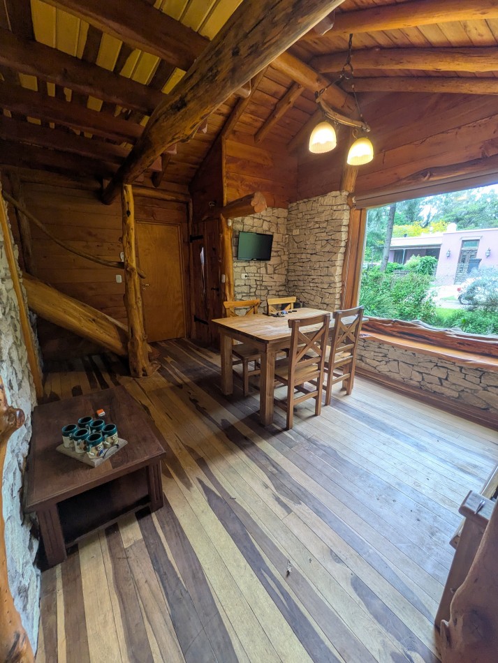 **HERMOSA CABAÑA 4 AMBIENTES EN VENTA EN BOSQUE PERALTA RAMOS**